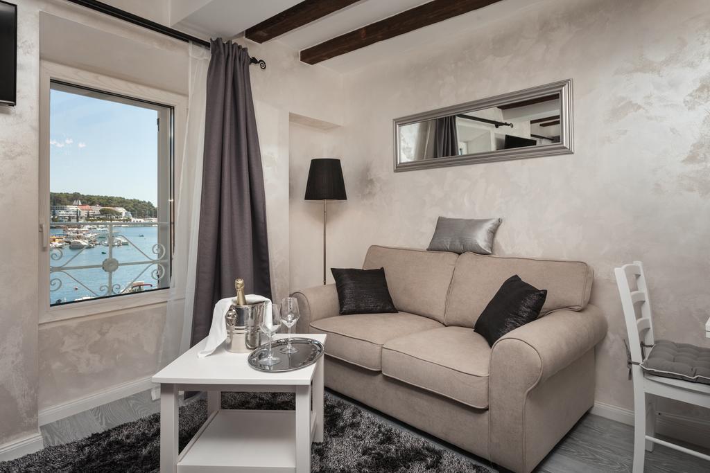 Royal Apartments Rovinj Eksteriør billede